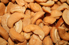 Cashews, Not Chips: Healthy Snacks for Developing Minds