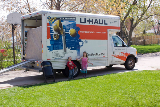 u-haul moving truck